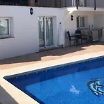 Torreblanca Close To Апартаменти