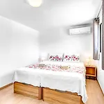 Torreblanca Close To Апартаменти *